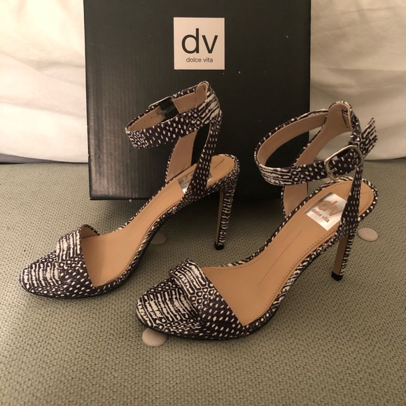 Dolce Vita Berkeley snake print high heel shoe - Picture 4 of 7